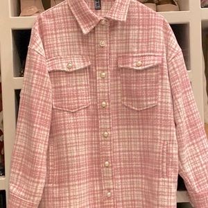 Pink faux pearl buttoned tweed shacket